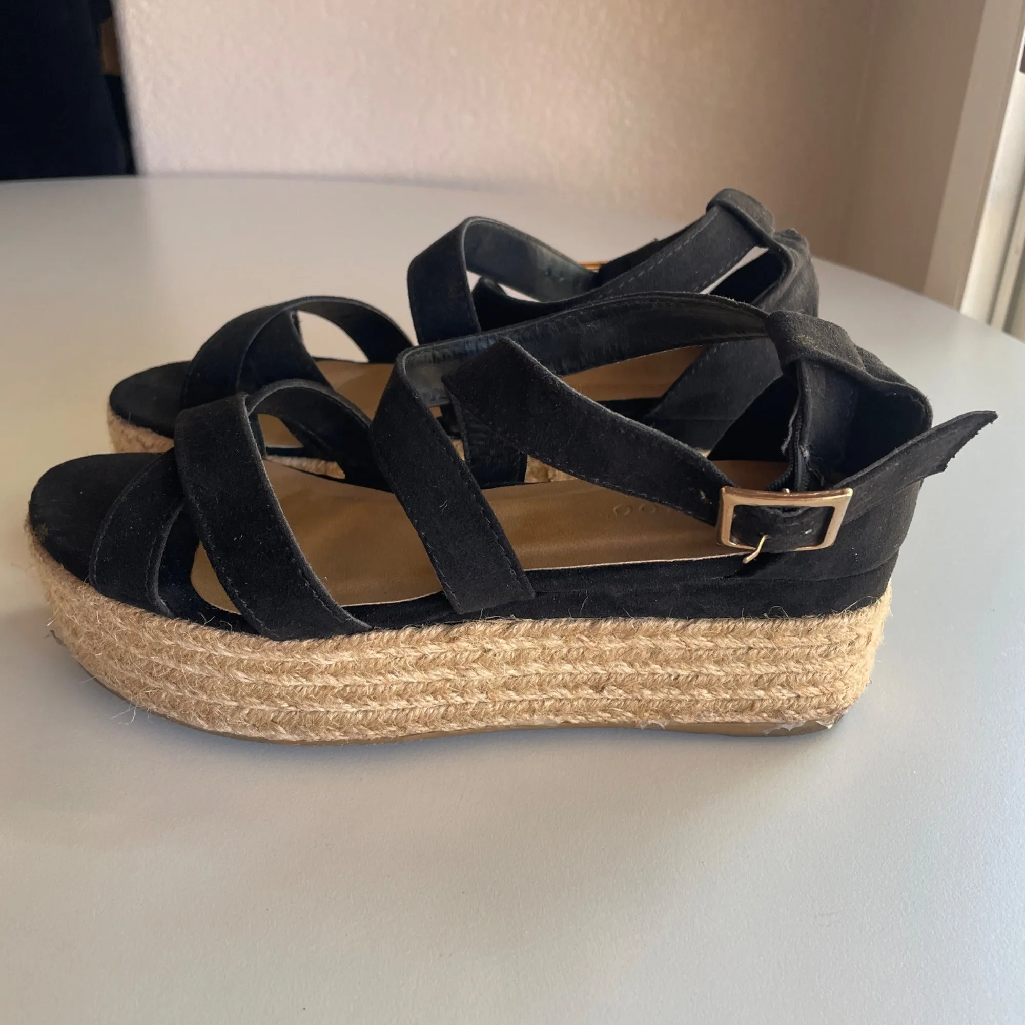 Bamboo Black  Espadrille Platform Strappy Sandals Women's Size 6