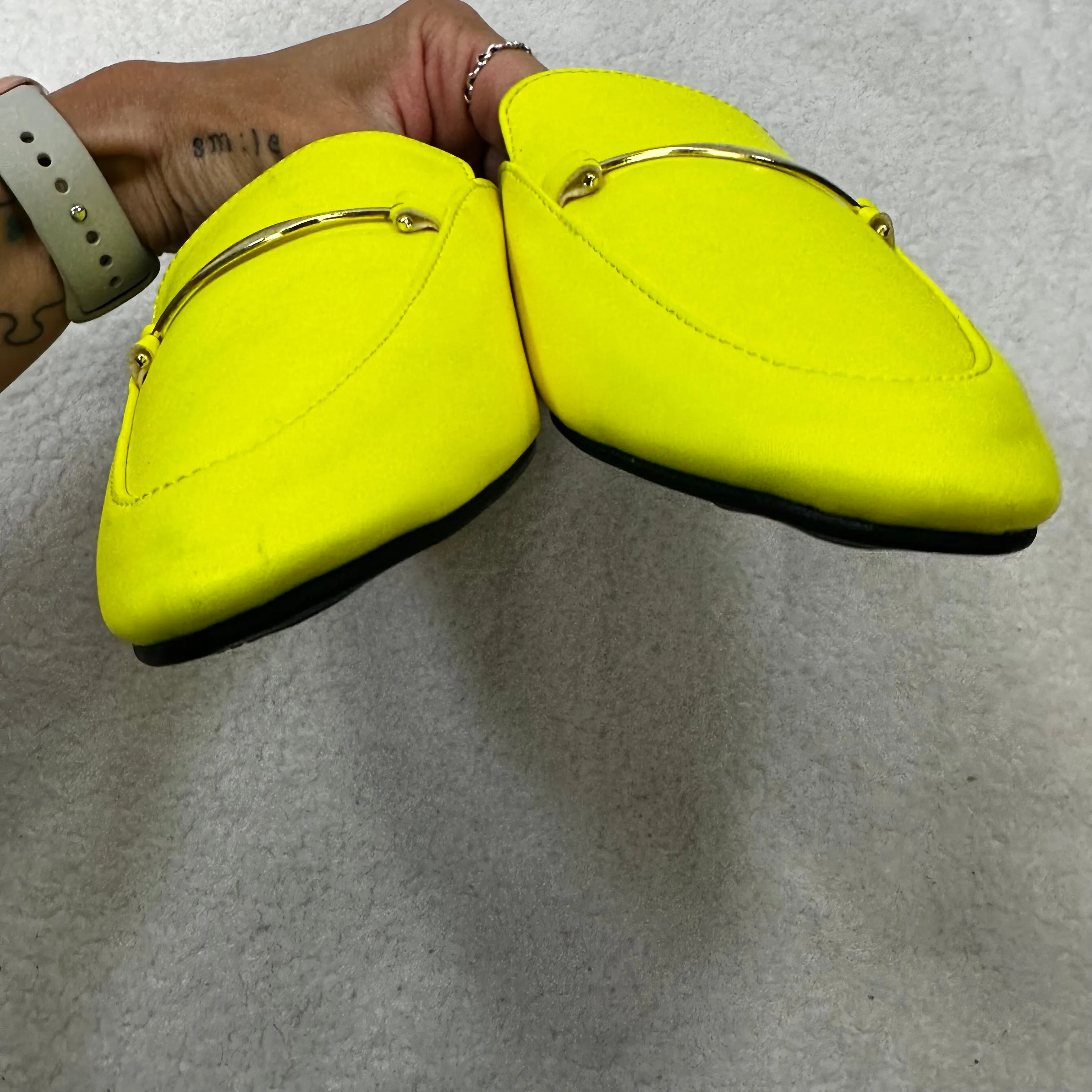 Neon Shoes Flats Mule & Slide Qupid, Size 9