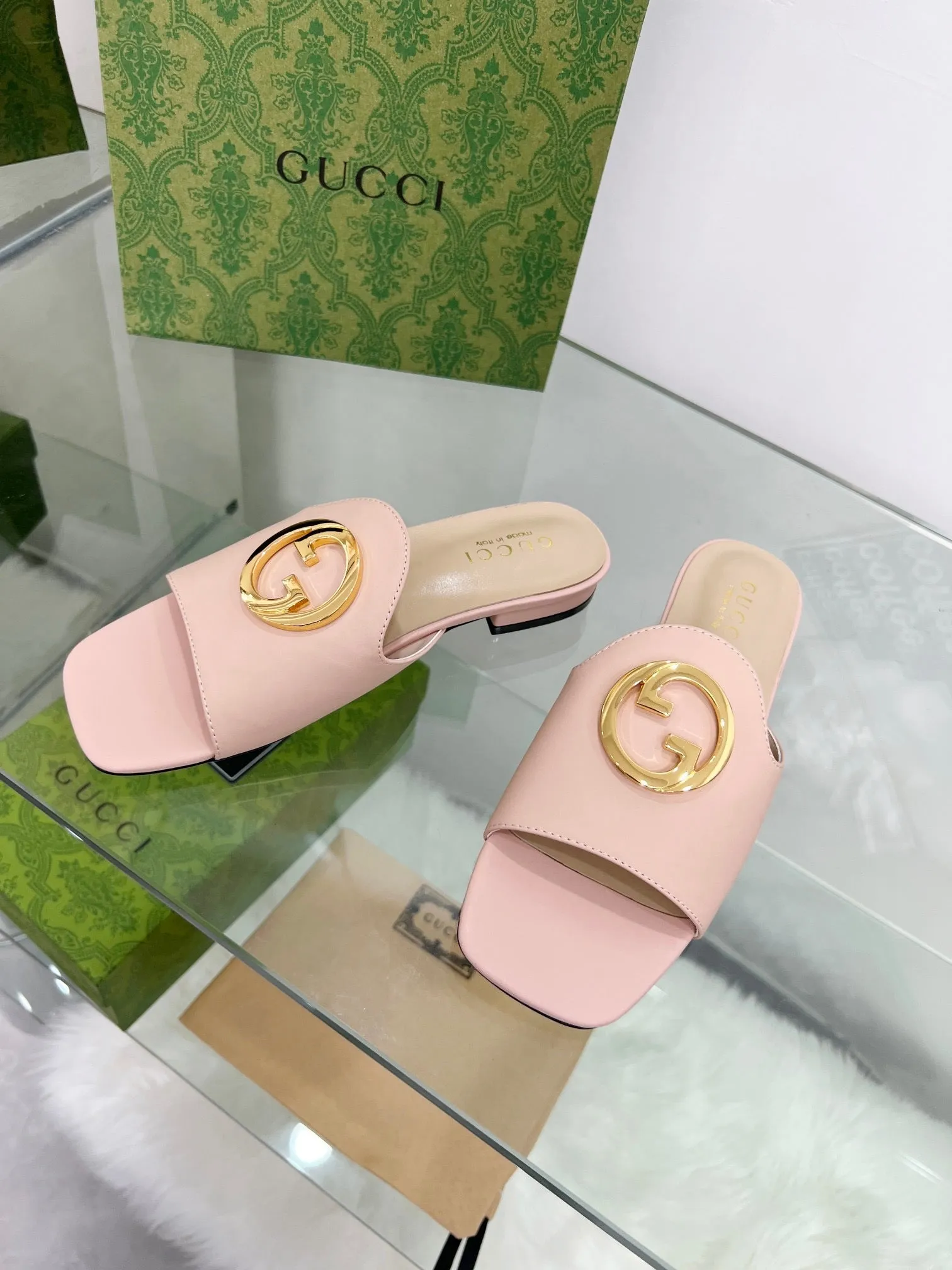 SE1066 Women's Gucci Nojum Blondie Slide /  Size5-12