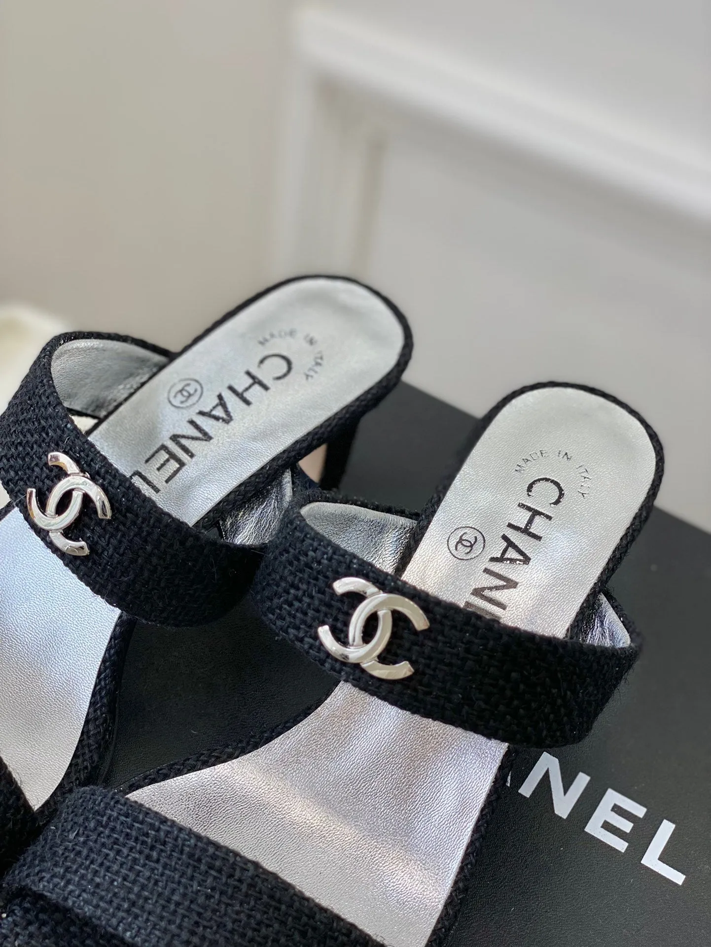 SE1113 CC Sandals / Size5-9