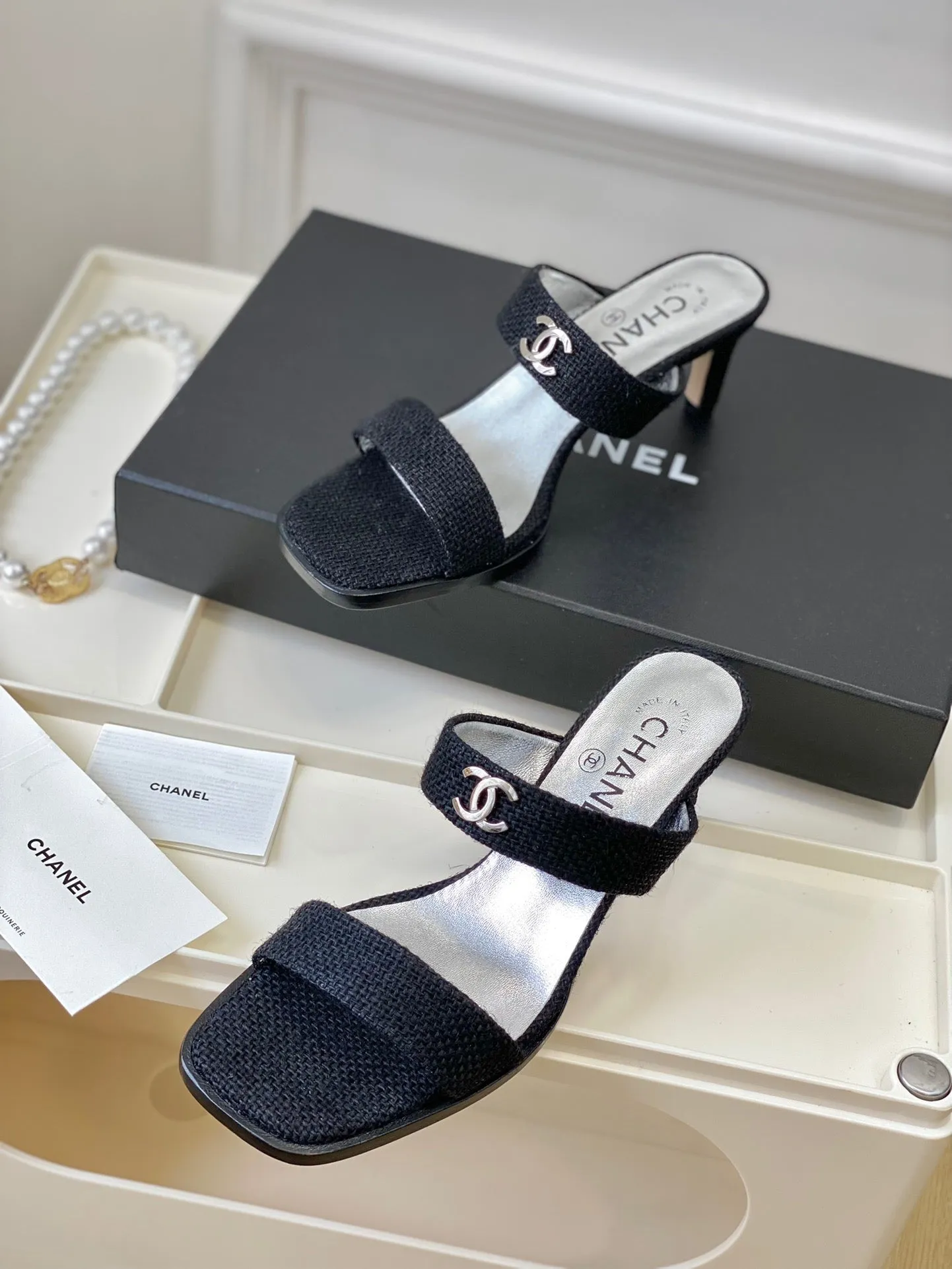 SE1113 CC Sandals / Size5-9