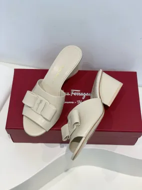 SE1381 Ferragamo Slide / Size5-11