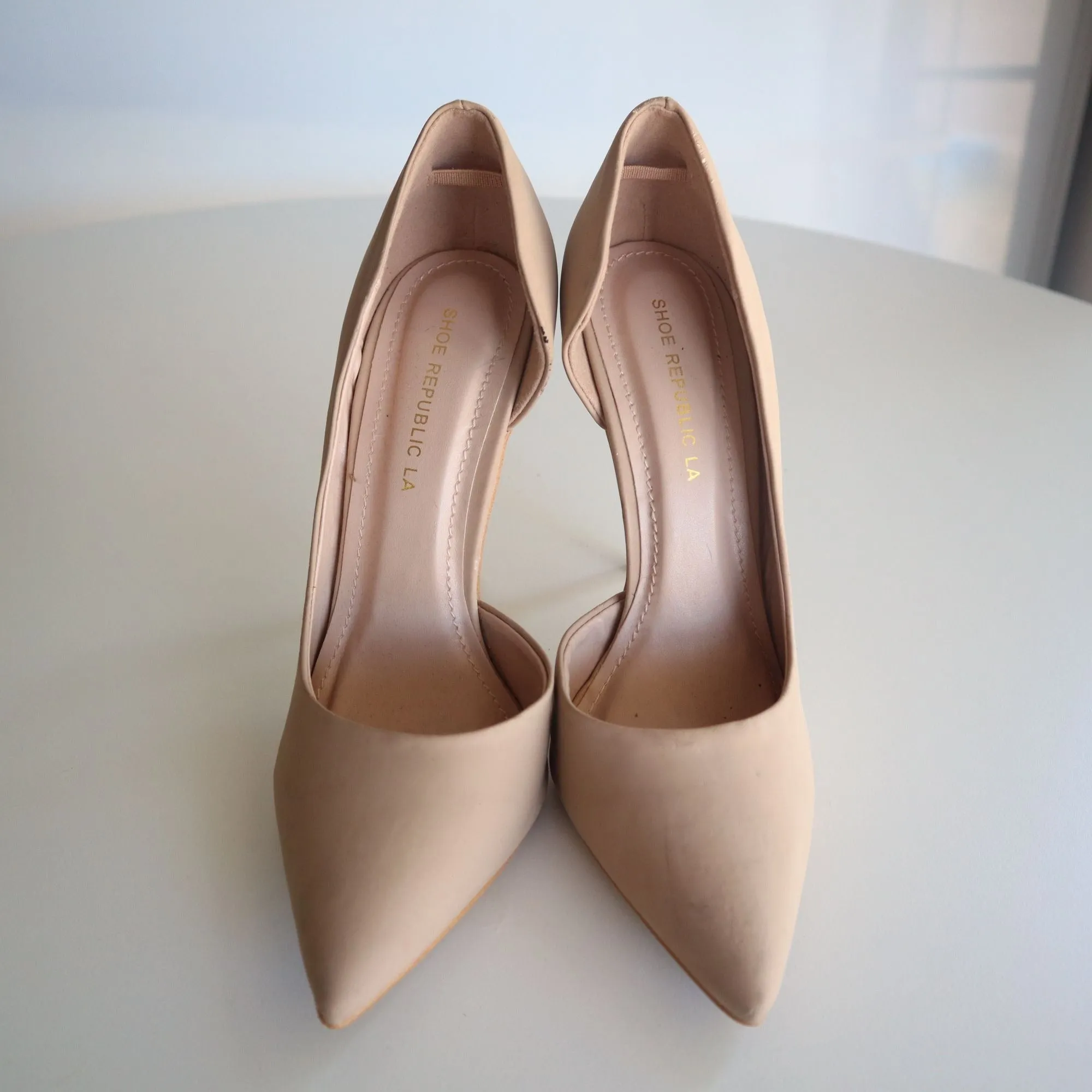 Shoe Republic LA Nude Beige Pointed Toe Stiletto High Heels Women's Size 6.5