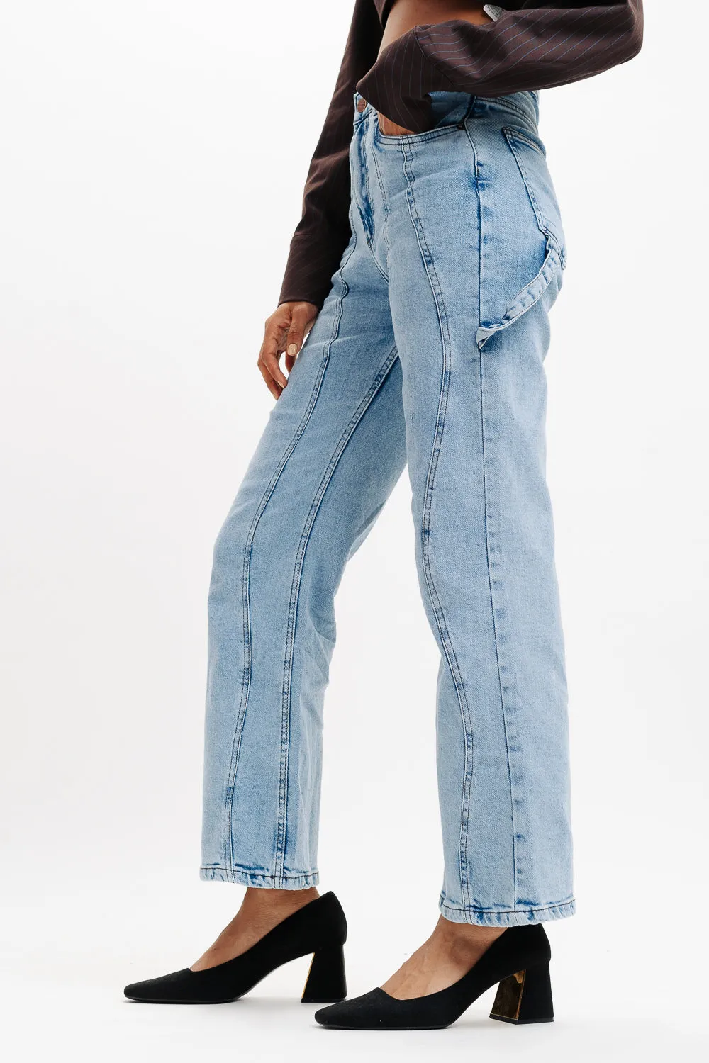 Wavy Seamed Light Washed Wide Jeans